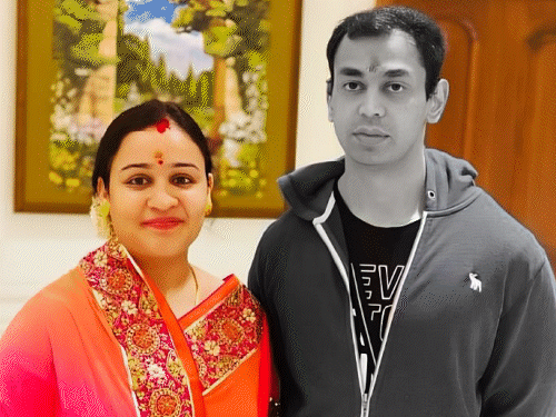 अखिलेश यादव के छोटे भाई प्रतीक का लखनऊ में निधन:38 साल के थे, पत्नी अपर्णा भाजपा नेता; सपा प्रमुख पोस्टमॉर्टम हाउस पहुंचे