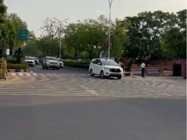 राजस्थान के CM के काफिले में कम हुईं गाड़ियां:PM की अपील का असर, कारकेड में आधी रह गईं कारें; मंत्री-अधिकारियों को भी निर्देश