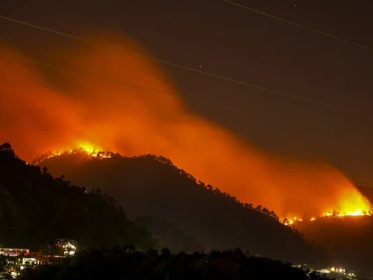 Hills Wildfire Sparks Visibility Drop
