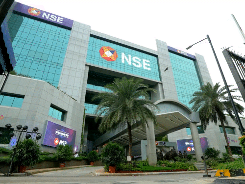 Nifty 50 Up 23,450; Media & IT Stocks Rally