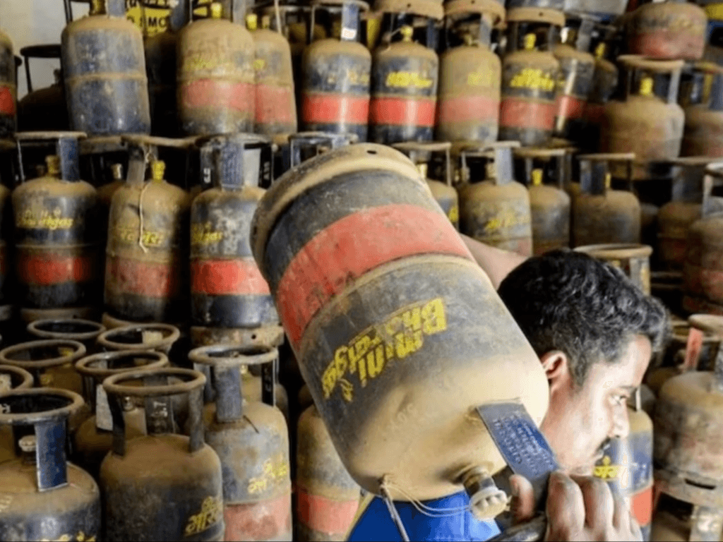 Delhi LPG Cylinder Price Hike