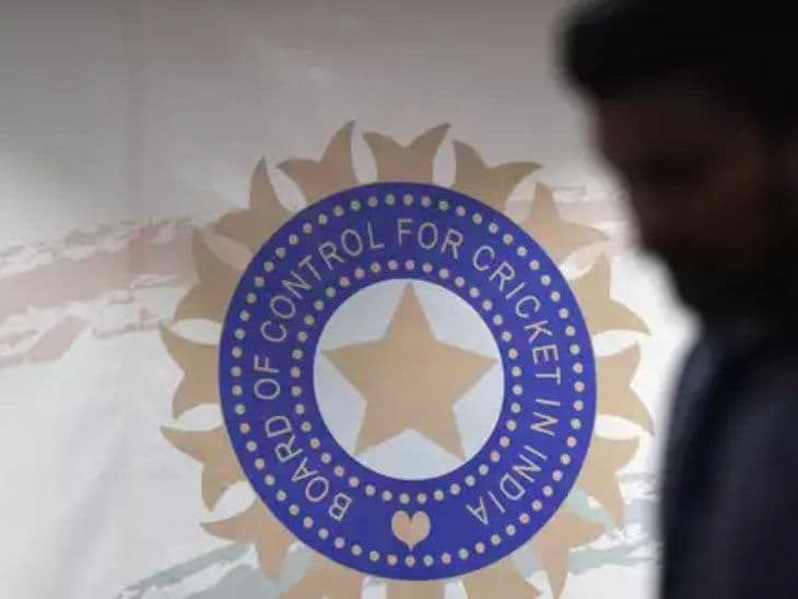 BCCI Apex Council meeting today discusses retired players foreign league policy & aid to Maldives, Fiji. Follow Latest Updates.