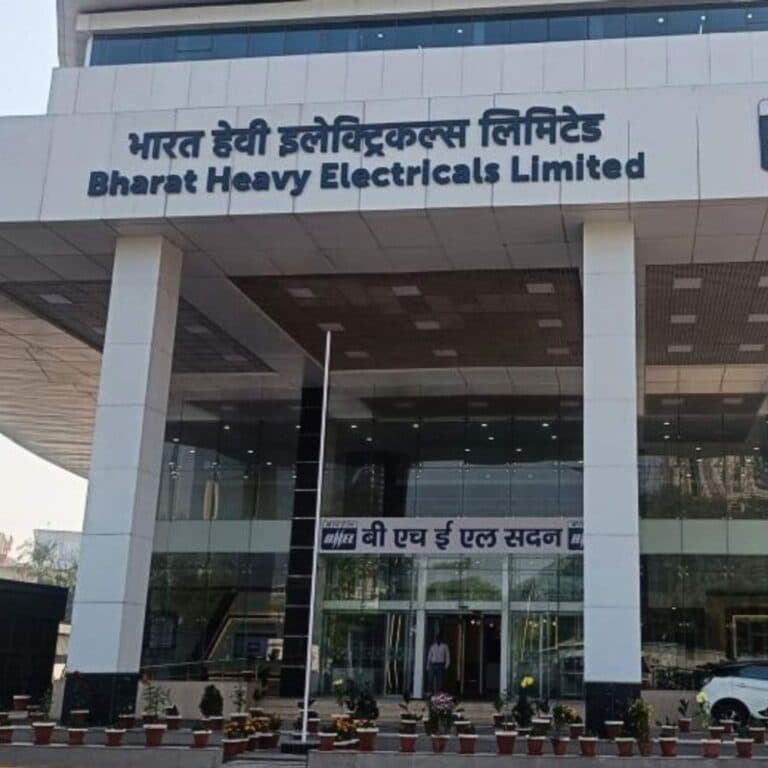 BHEL का मुनाफा 156% बढ़कर ₹1,290 करोड़ हुआ:रेवेन्यू में 37% की ग्रोथ, निवेशकों को हर शेयर पर ₹1.40 का डिविडेंड देने का ऐलान