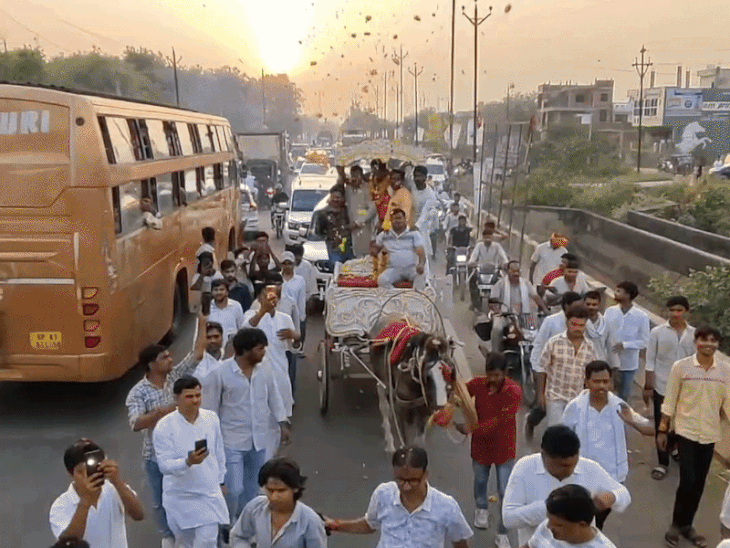 Bhopal BJP Leaders Summoned Over PM Modi Fuel Appeal Violation