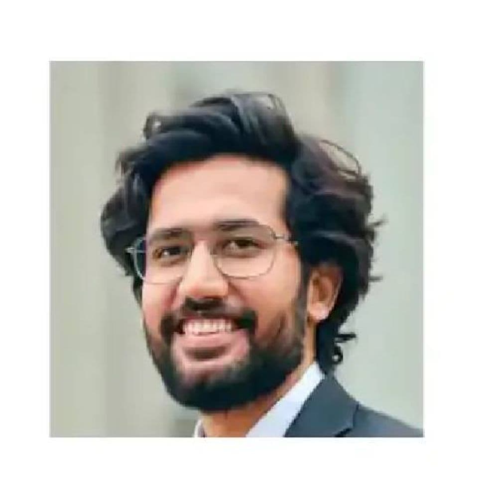 जुलाई में पिक्सल-11, सितंबर में आईफोन-18 सीरीज होंगी लॉन्च:कैमरा, बैटरी या AI; आपकी जरूरत के लिए कौन-सा स्मार्टफोन सबसे बेहतर?